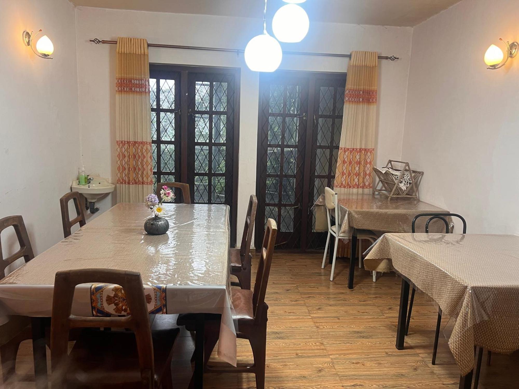 Lakeside Garden Bungalow 湖畔花园山居 Nuwara Eliya Exterior foto