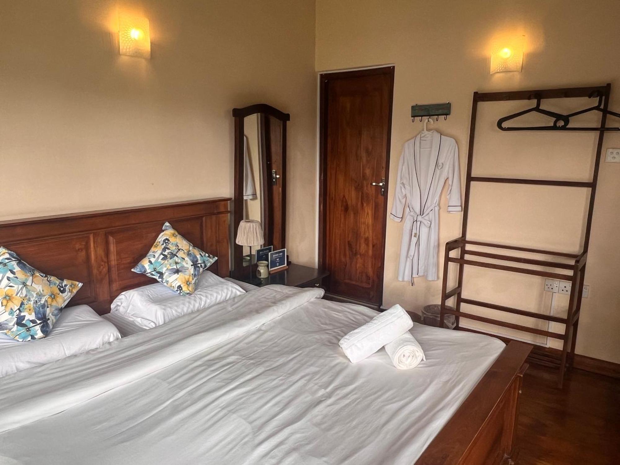 Lakeside Garden Bungalow 湖畔花园山居 Nuwara Eliya Exterior foto